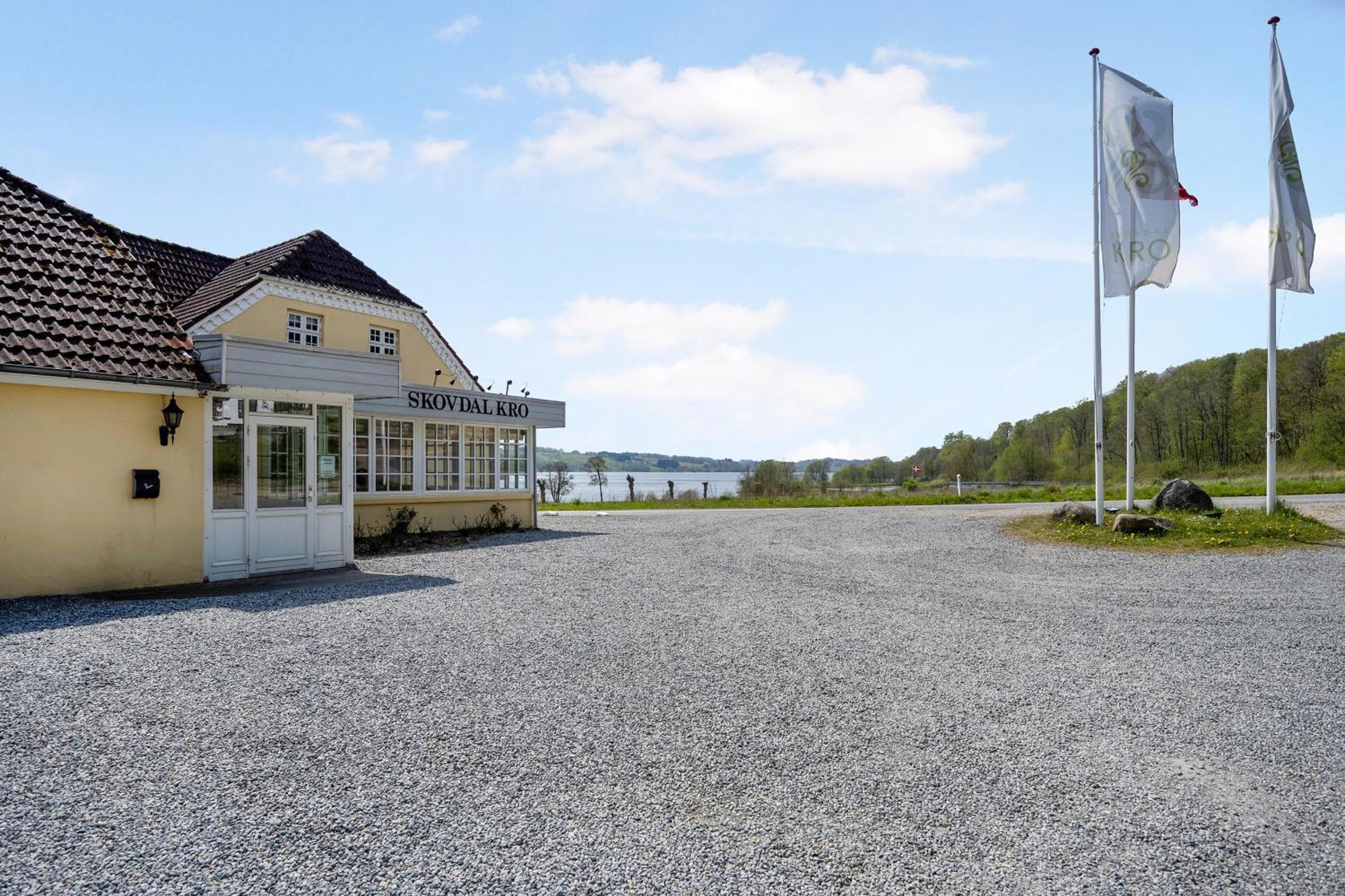 Skovdal Kro Jelling Buitenkant foto